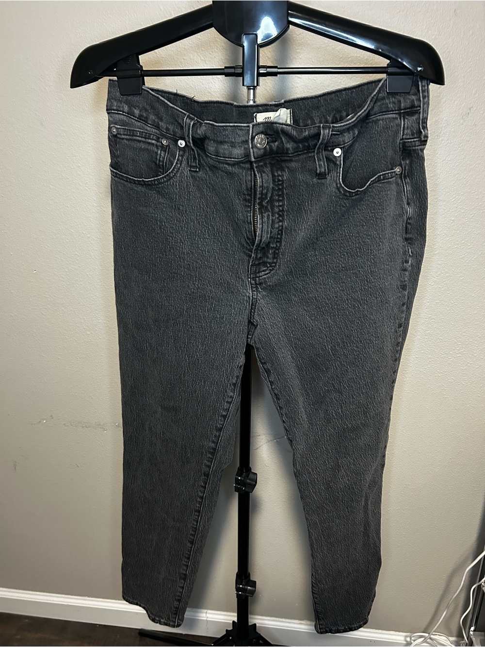 Madewell Women’s mid-Rise Black Jeans